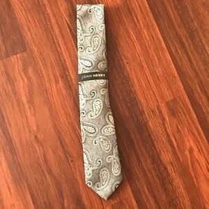 Single Tie