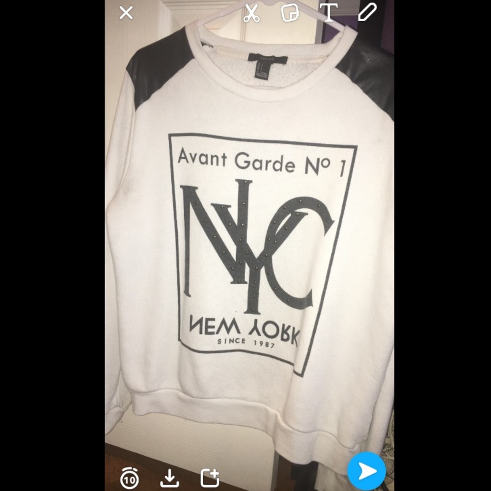 forever 21 long sleeve nyc sweater