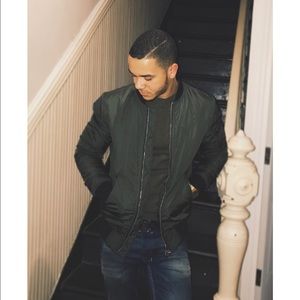 Meet your Posher, Julio