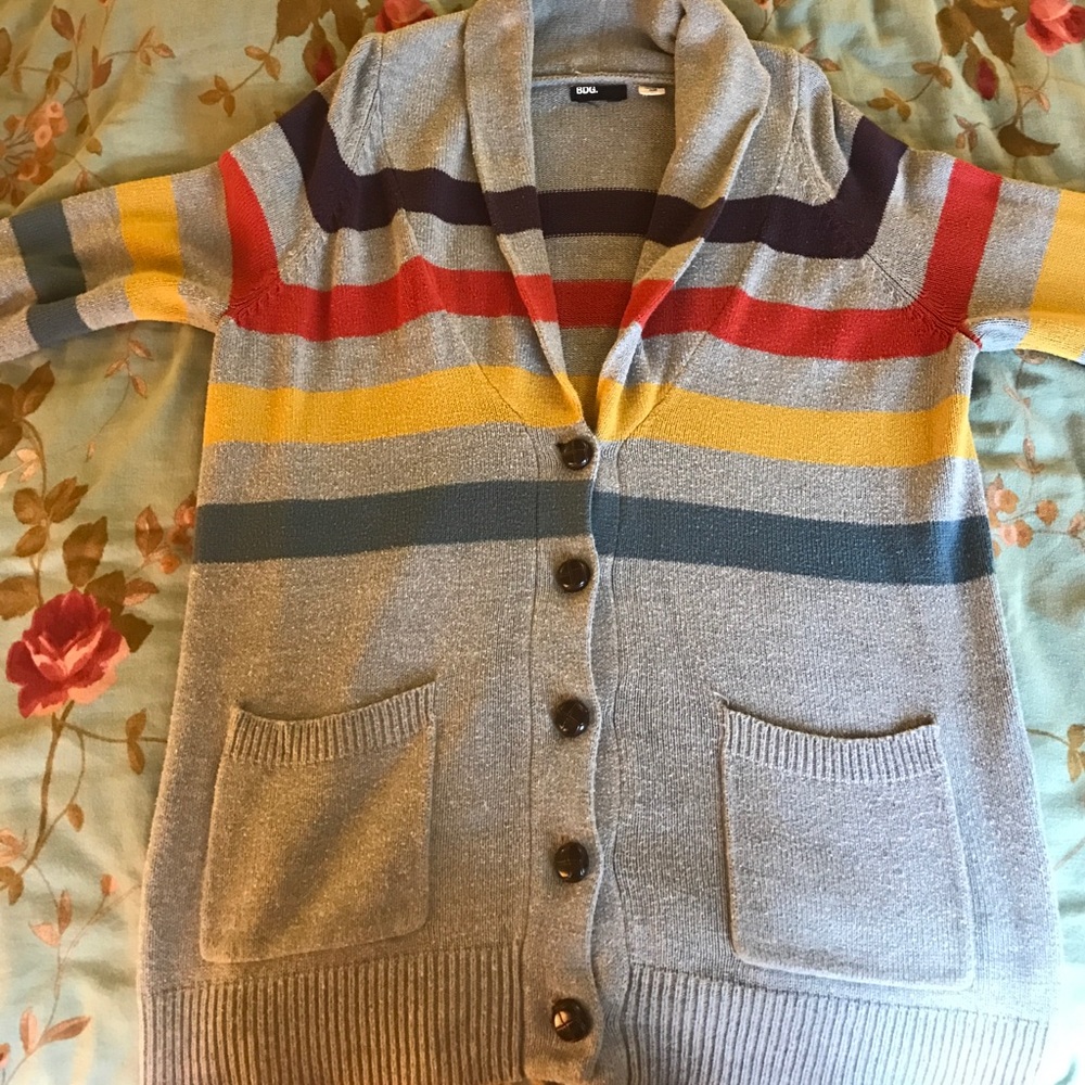 Cozy gray striped sweater- Urban Outfitters