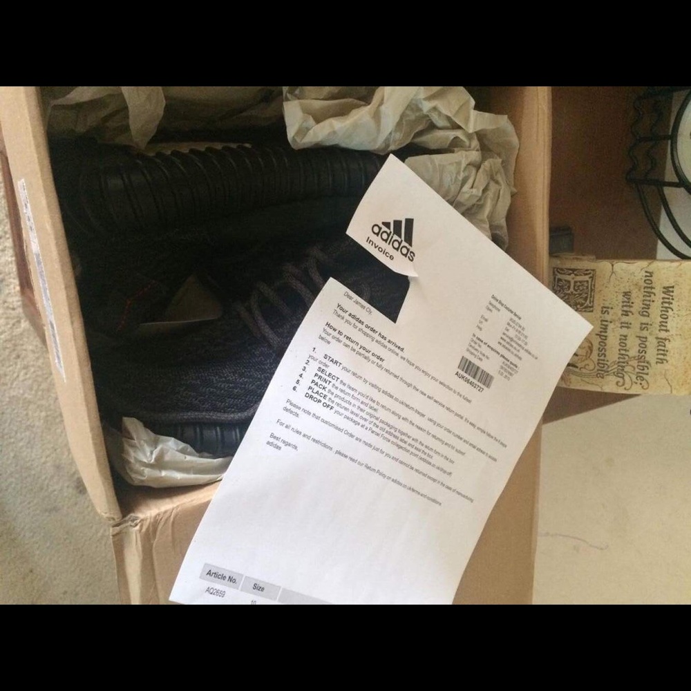 Yeezy boost 350 pirate black