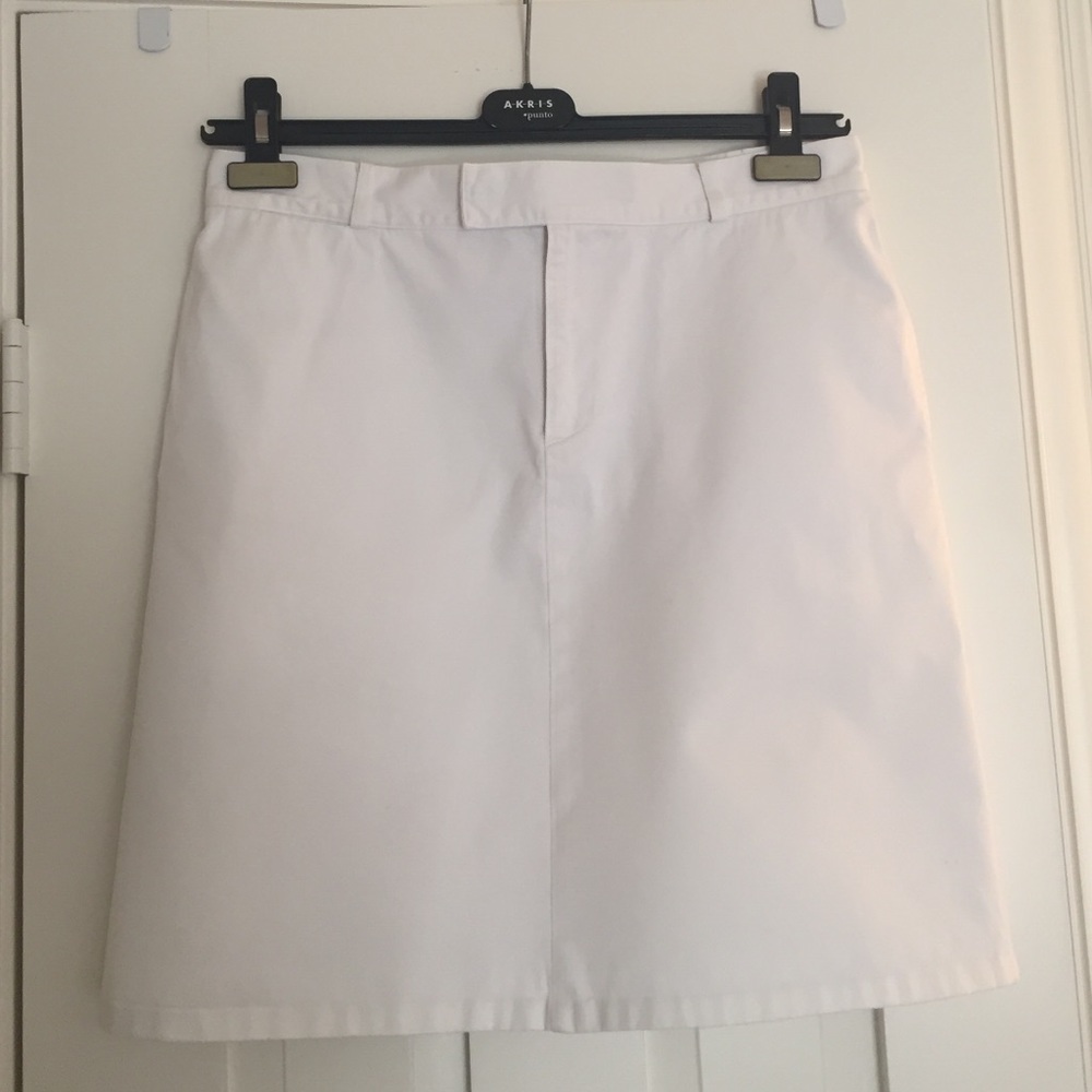 A.P.C. White Cotton Skirt- Smart and Classic!