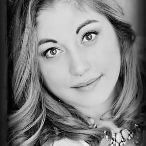 Meet your Posher, Maxine