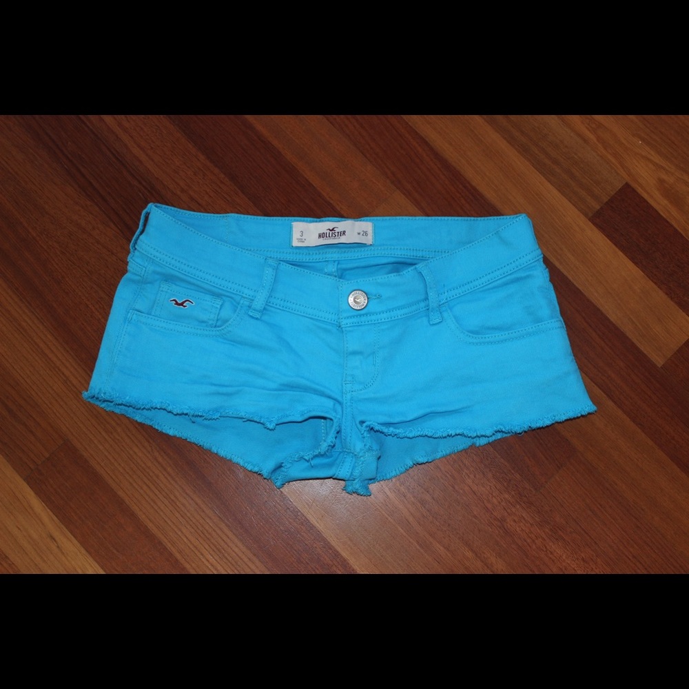 Fun colorful Hollister shorts