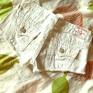 True Religion Joey Cutoff Short in White