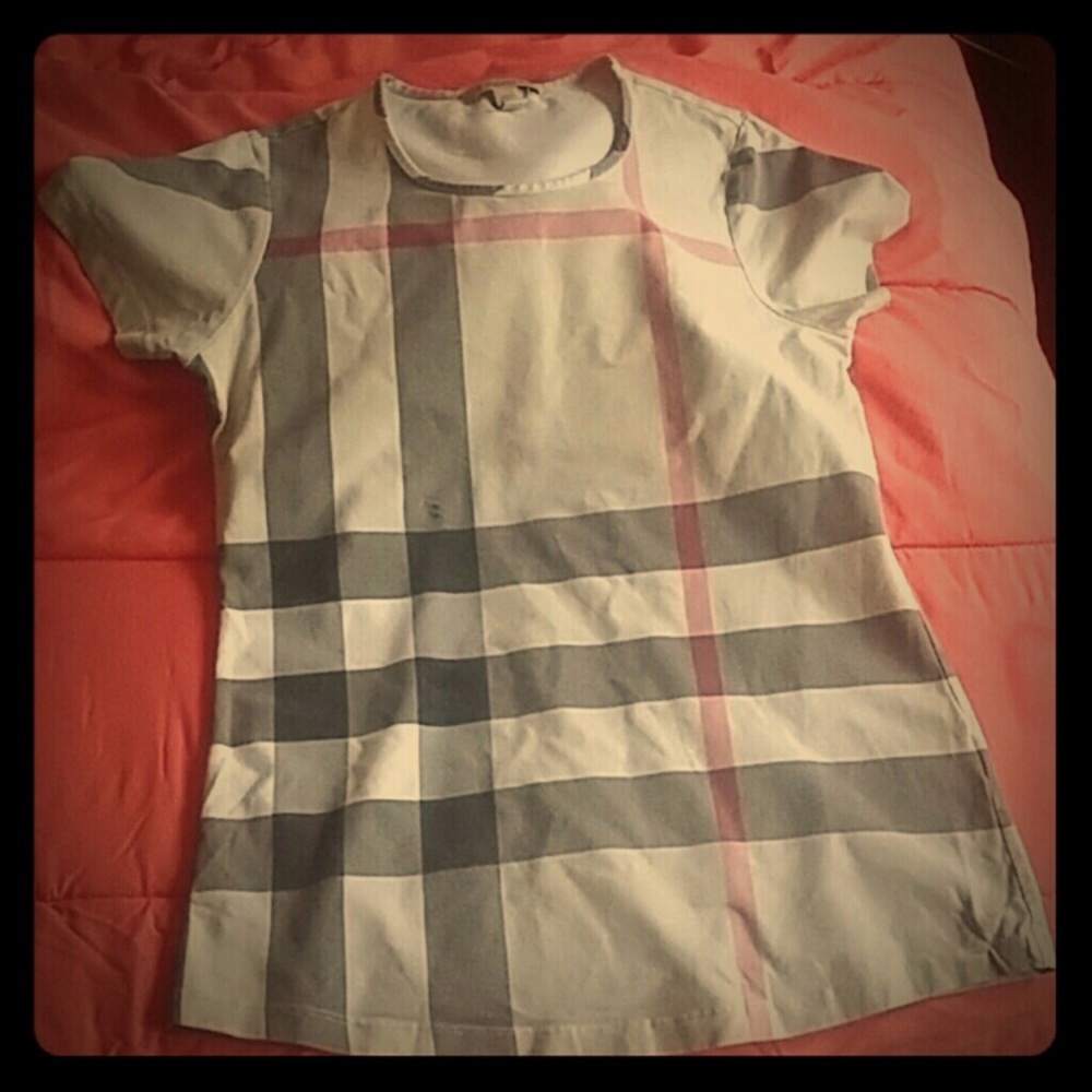 Burberry fitted tee