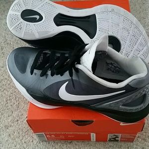 WM Nike Volley Zoom Hyperspike