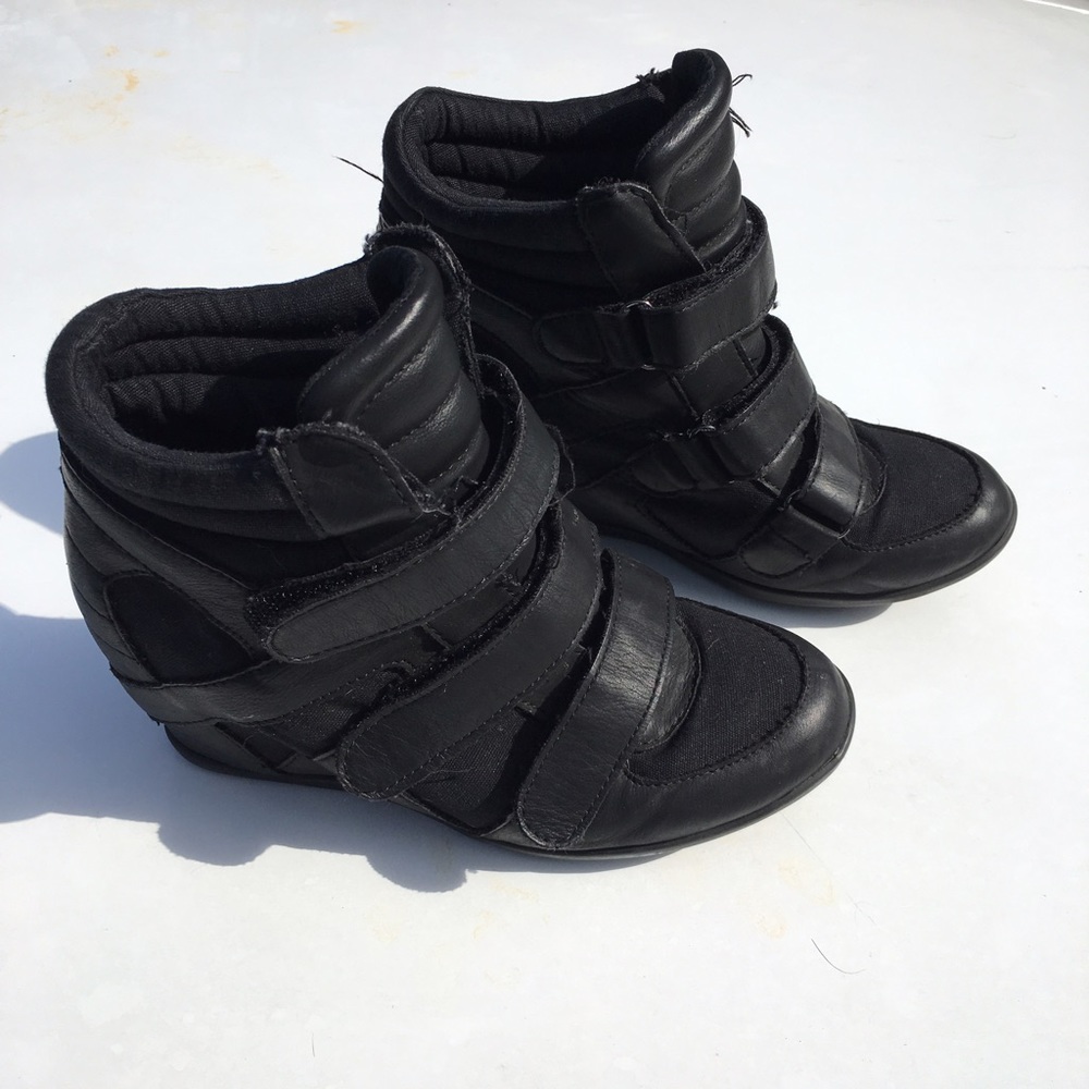 Sneaker Wedges
