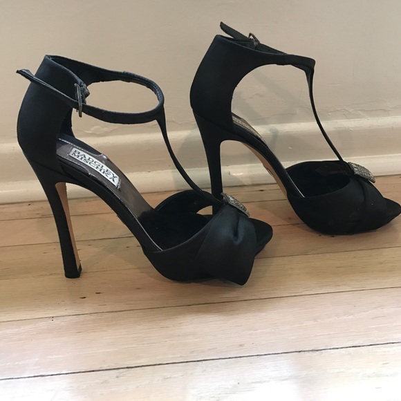 Badgley Mischka black satin heels - Picture 2 of 3