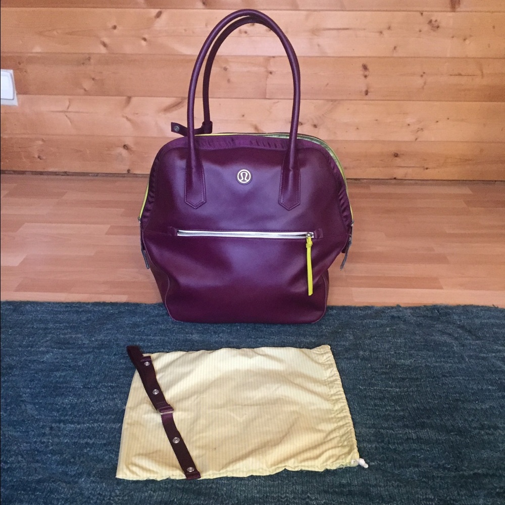Lululemon happy hour hatha bag