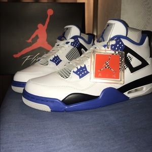 Jordan retro 4 Motorsport