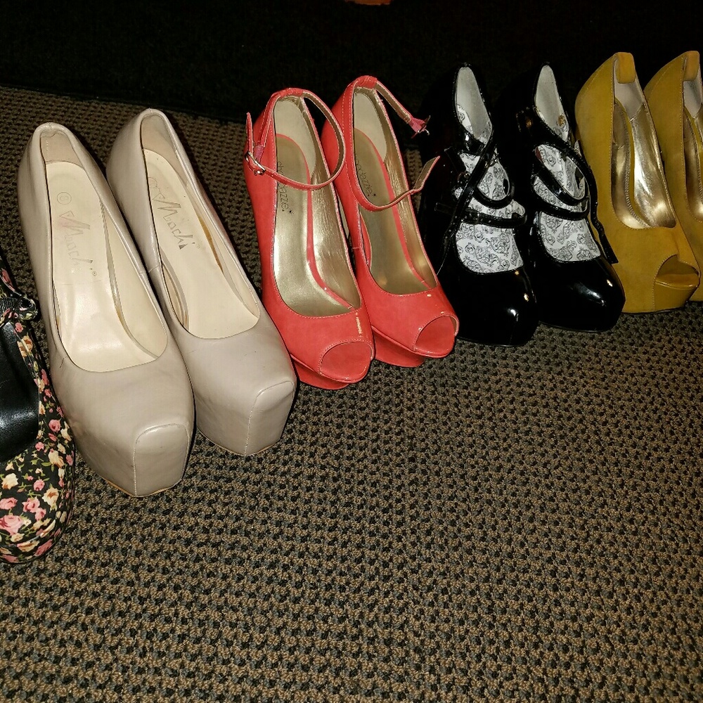 SELECTION OF HEELS:)