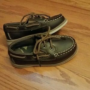 Cherokee - toddler boy dockside shoes (NWOT).