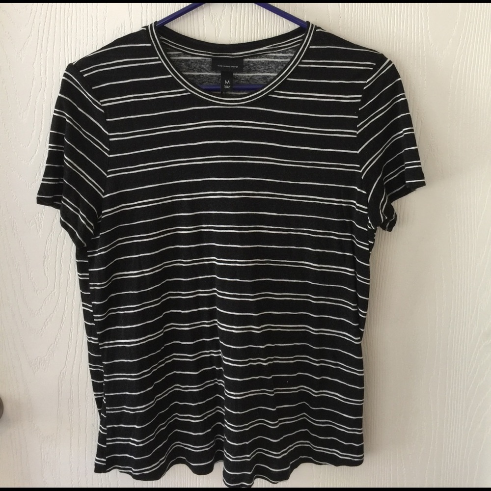 ☀️ SALE! Striped tee with high crew neck!