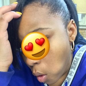 Meet your Posher, Amina