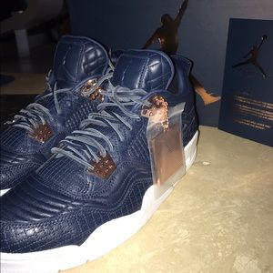 Jordan retro 4 obsidian