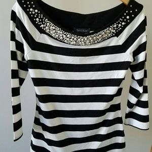 Striped 3/4 sleeve top