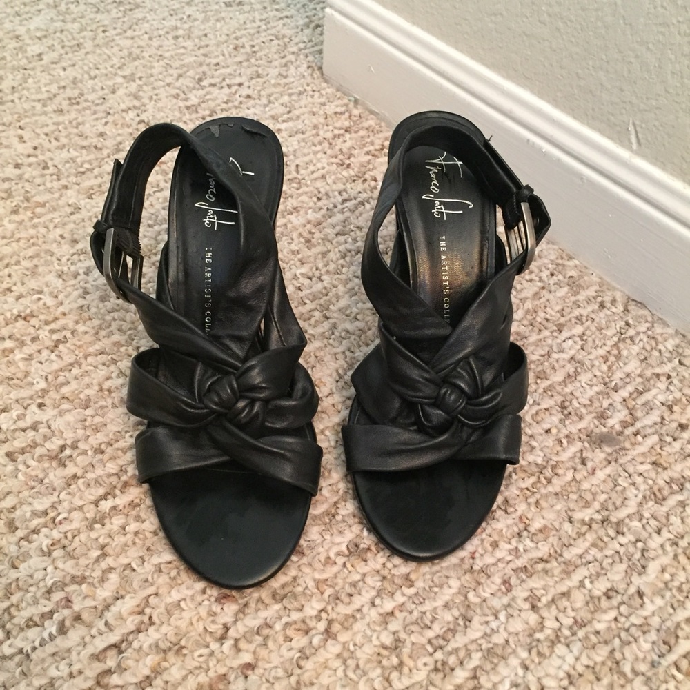 Franco Sarto Black strap sandal