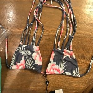 Stone Fox Swim bikini top in Flor Gitano