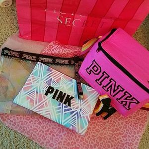 VS PINK COOLER AND PINK ZIPPER POUCH DUO