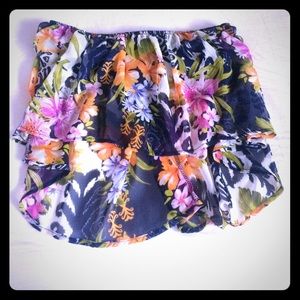 🌸NWOT Strapless Crop Top🌸