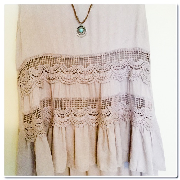 1 Small left- She and Sky Hi Lo Top - Picture 4 of 4