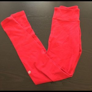 Lululemon Red Wunder Under reversible legging