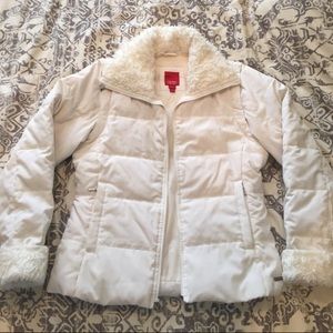 White Down Snow Jacket / Vest with Faux Fur Collar