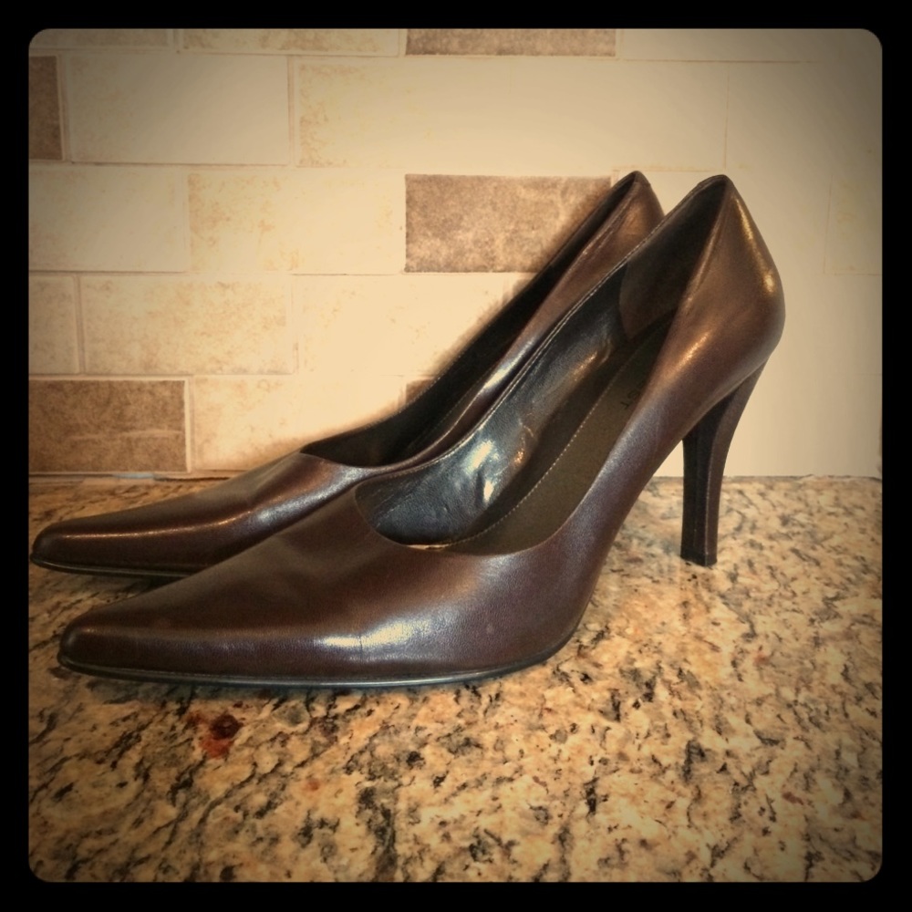 Nine West Brown Leather Dougo Heels