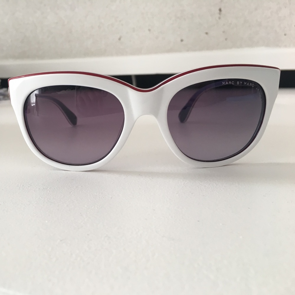 marc jacobs white sunglasses