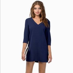 ✨ Talk Shop Navy Shift Dress from Tobi