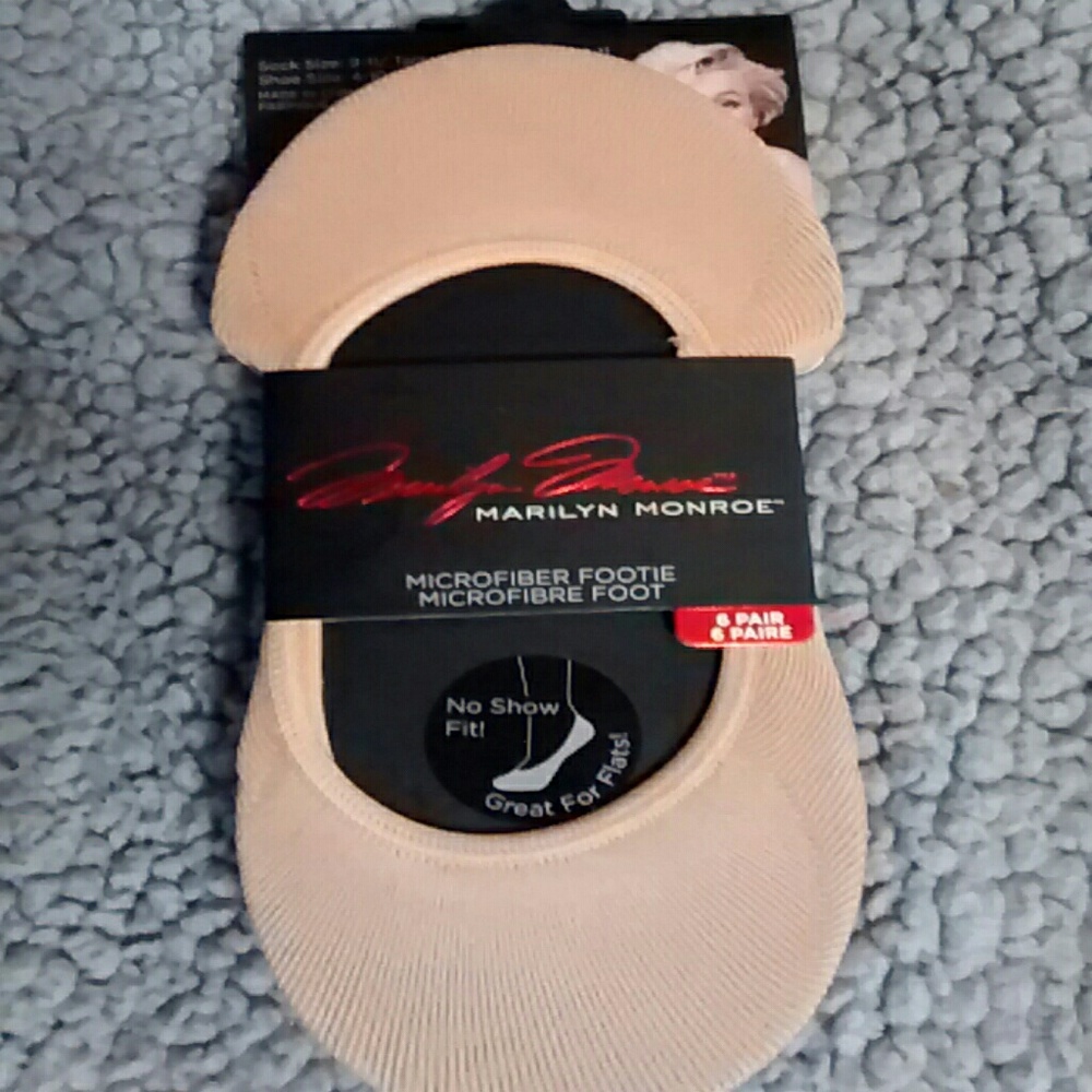 Marilyn Monroe tan footies