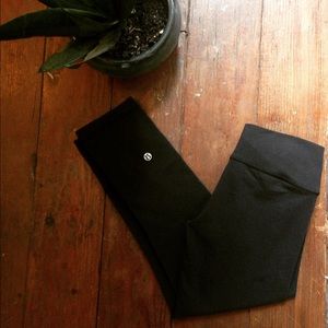 Lululemon Yoga Crop Pant Leggings Black