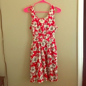 Forever 21 flower pattern dress with pockets 🌸