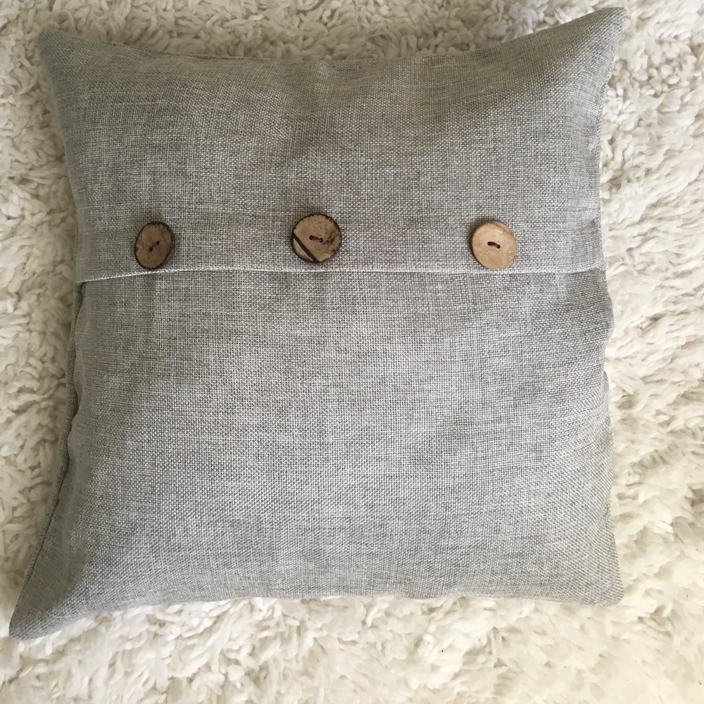 Throw pillow