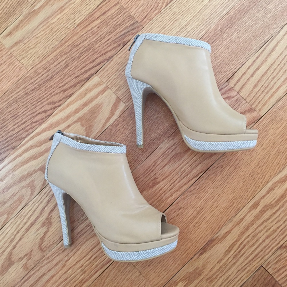 Tan Open Peep Toe Stiletto Platform Bootie SZ 6.5