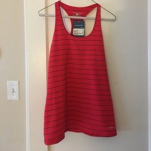 Brooks running tank, size medium red nwt