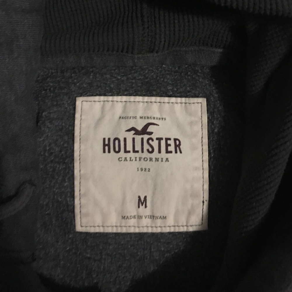 Hollister Hoodie - Picture 3 of 3