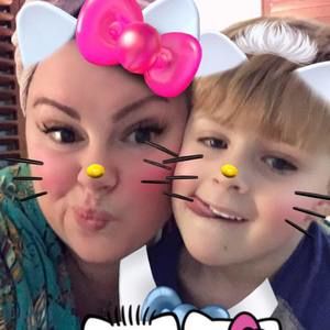 Meet your Posher, Lee