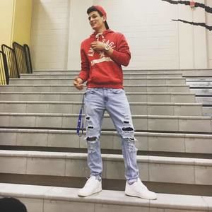 Meet your Posher, Rafael