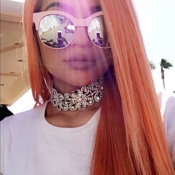 Kylie Luxe Flower Crystal Rhinestone Choker - Picture 5 of 8