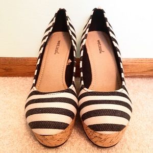 Striped Cork Wedges