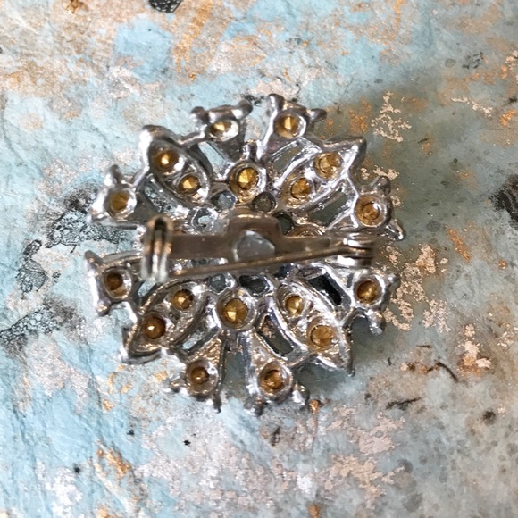 Vintage Rhinestone Pin - Picture 4 of 4