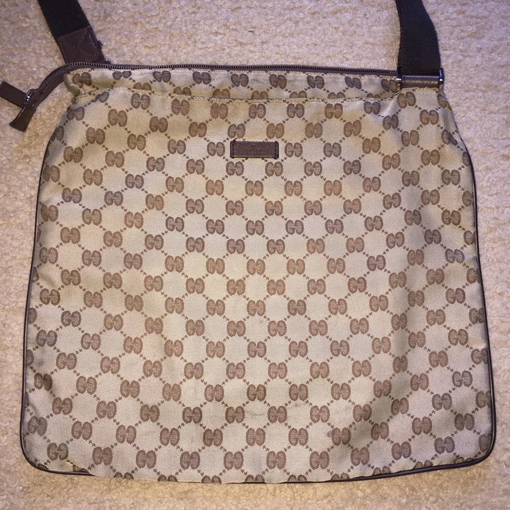 Authentic Gucci Brown/Beige Messenger/Crossbody