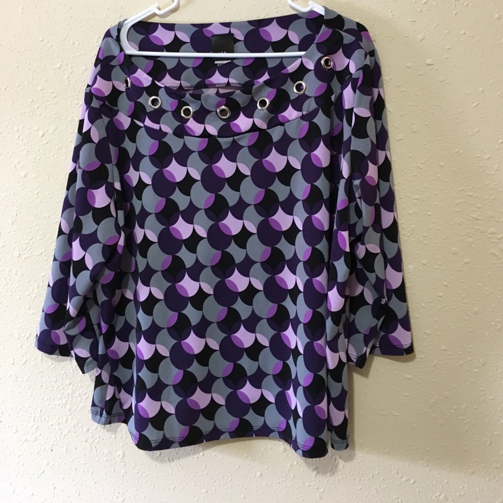 Beautiful & comfy top! ****SOLD****