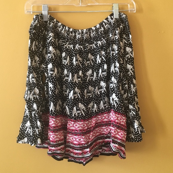 🐘🐘BØҤØ print off-shoulder top! 🐘🐘 - Picture 2 of 2