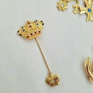 Vintage Royal Crown Jewel Gold Toned Brooch Pin