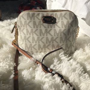 Michael Kors cross body
