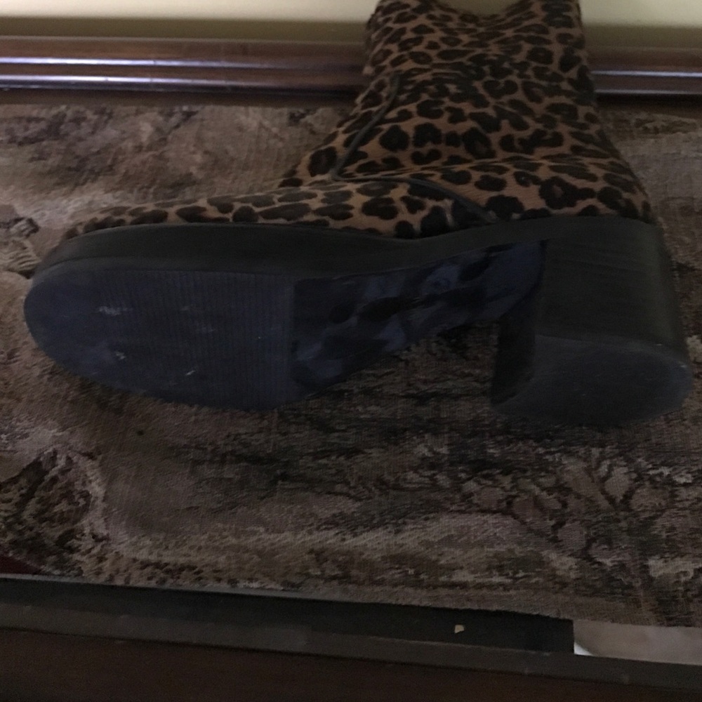 Boots - Picture 3 of 3