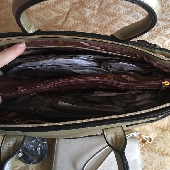 La Terre Fashion Vegan purse - Picture 4 of 5